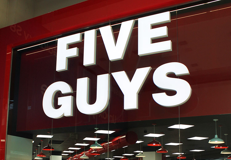 Five Guys prosigue con su expansión en España.