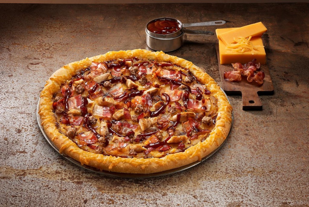 Nueva American Legend Texas BBQ Crispy de Domino's Pizza.