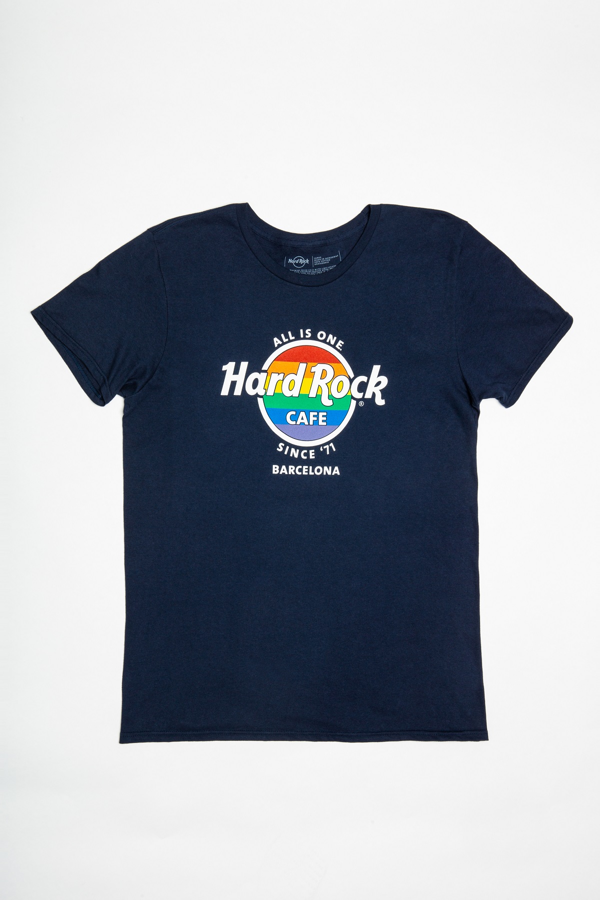 a la venta la camiseta del Orgullo 2018 de Hard Rock Cafe Barcelona - News