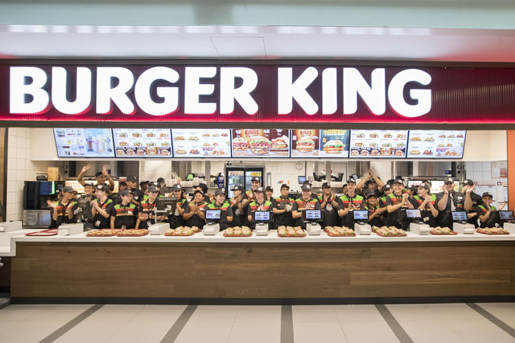 Inauguración de Burger King de Areas en la Terminal 1 del Aeropuerto de El Prat.