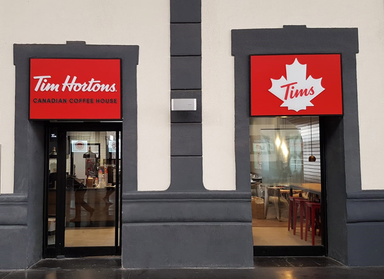 El local de Tim Hortons en la estación de tren de Alicante se convierte en la primera franquicia de la marca en España.