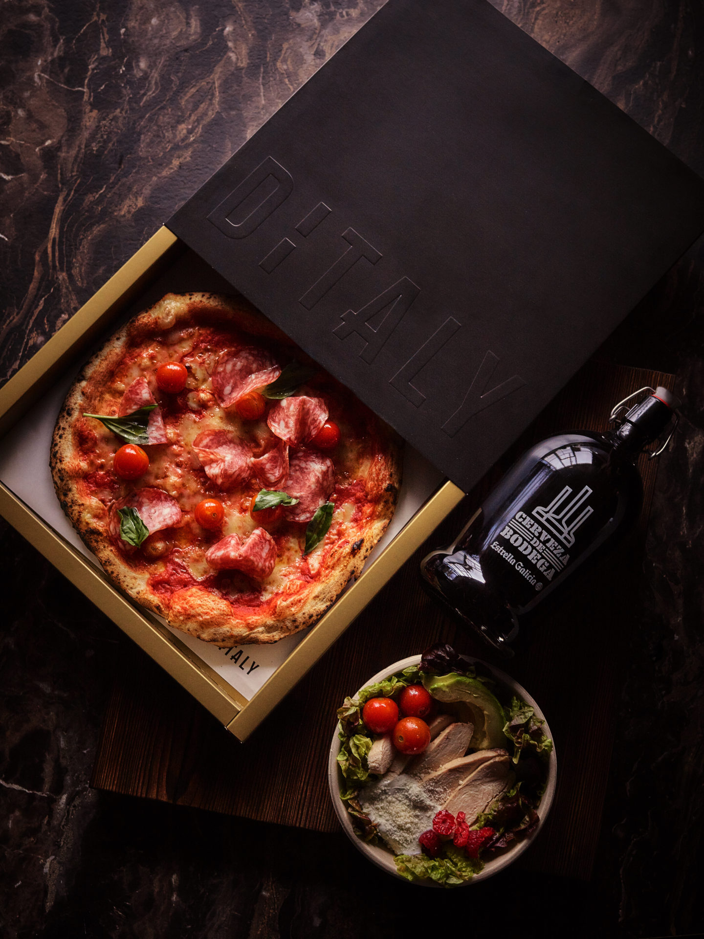Pizza napolitana y cerveza de bodega, los dos pilares de DITALY.