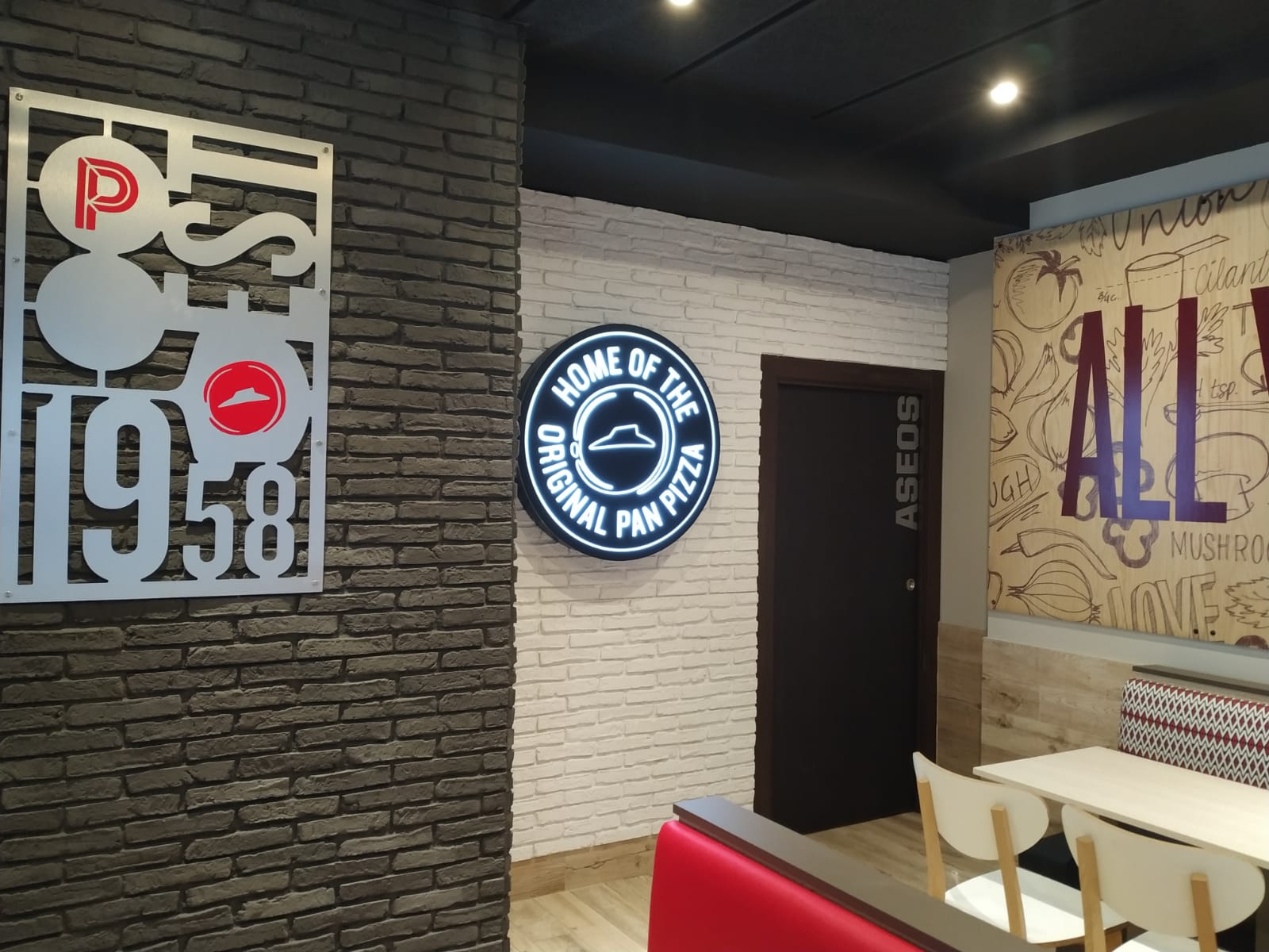 Con esta nueva apertura en Castilla y León, Pizza Hut consolida su expansión en España con 69 establecimientos.