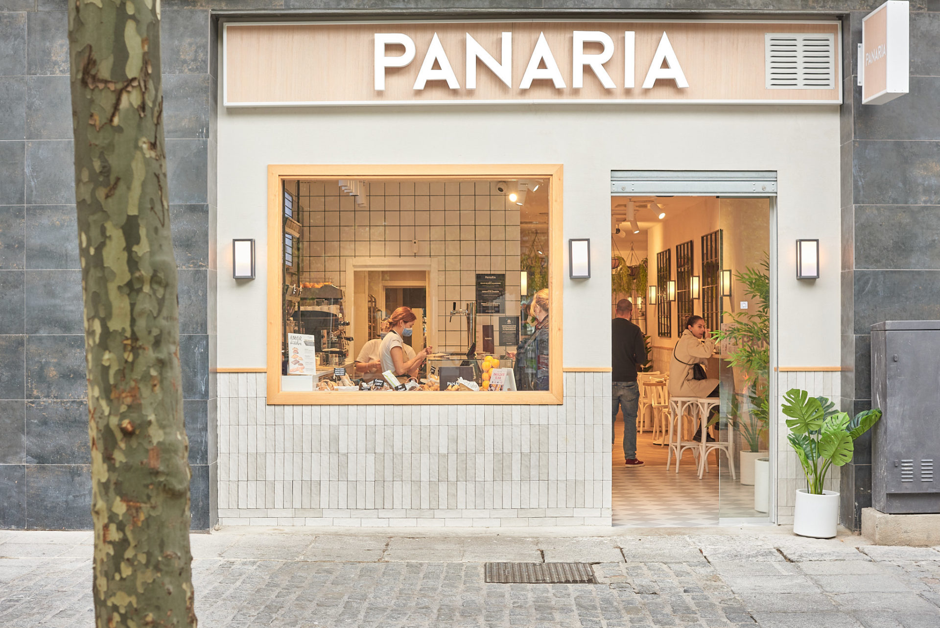 Panaria renueva su imagen y abre un nuevo local en Leganés