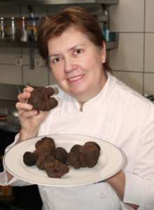 María Luisa Banzo con trufas, La Cocina de María Luisa