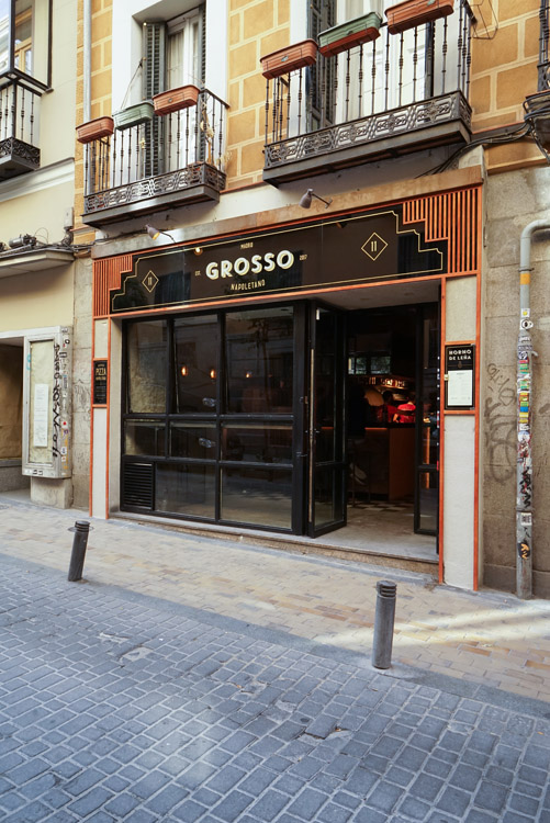 |Interiorismo del cuarto restaurante de Grosso Napoletano en la calle Pez.